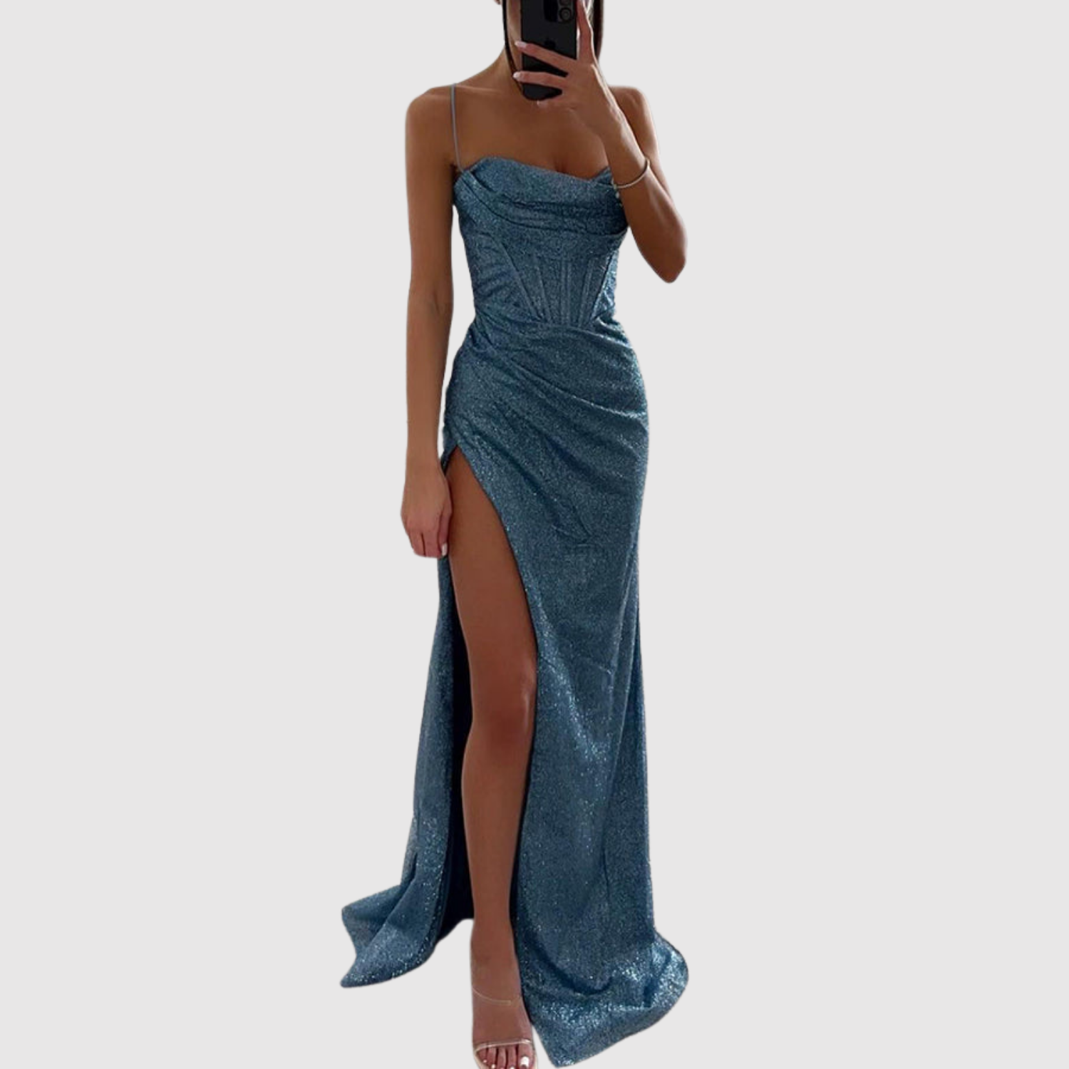 Amélie – Robes de soirée longues avec fente haute et détails brillants