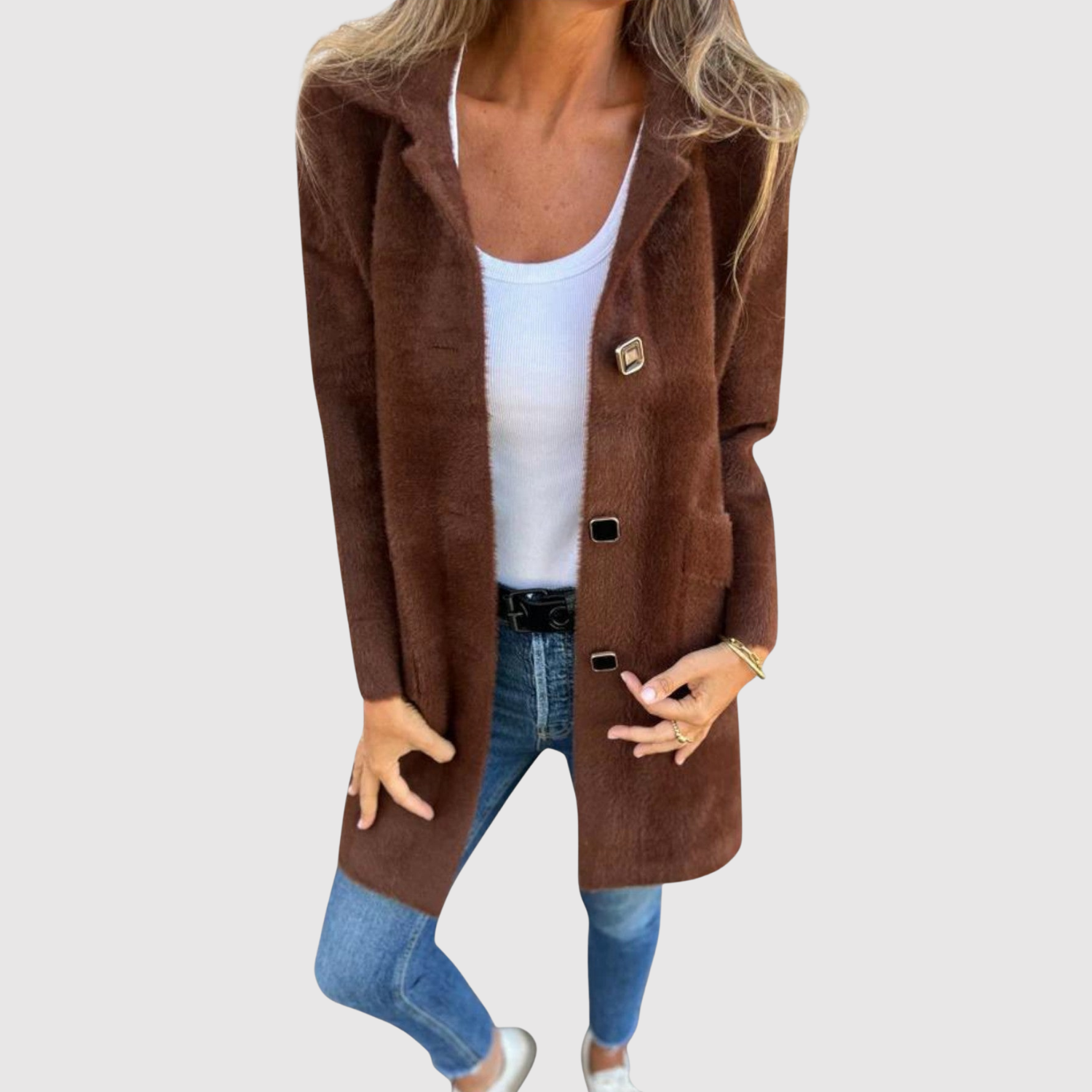 Jelena – Long manteau avec des boutons classiques