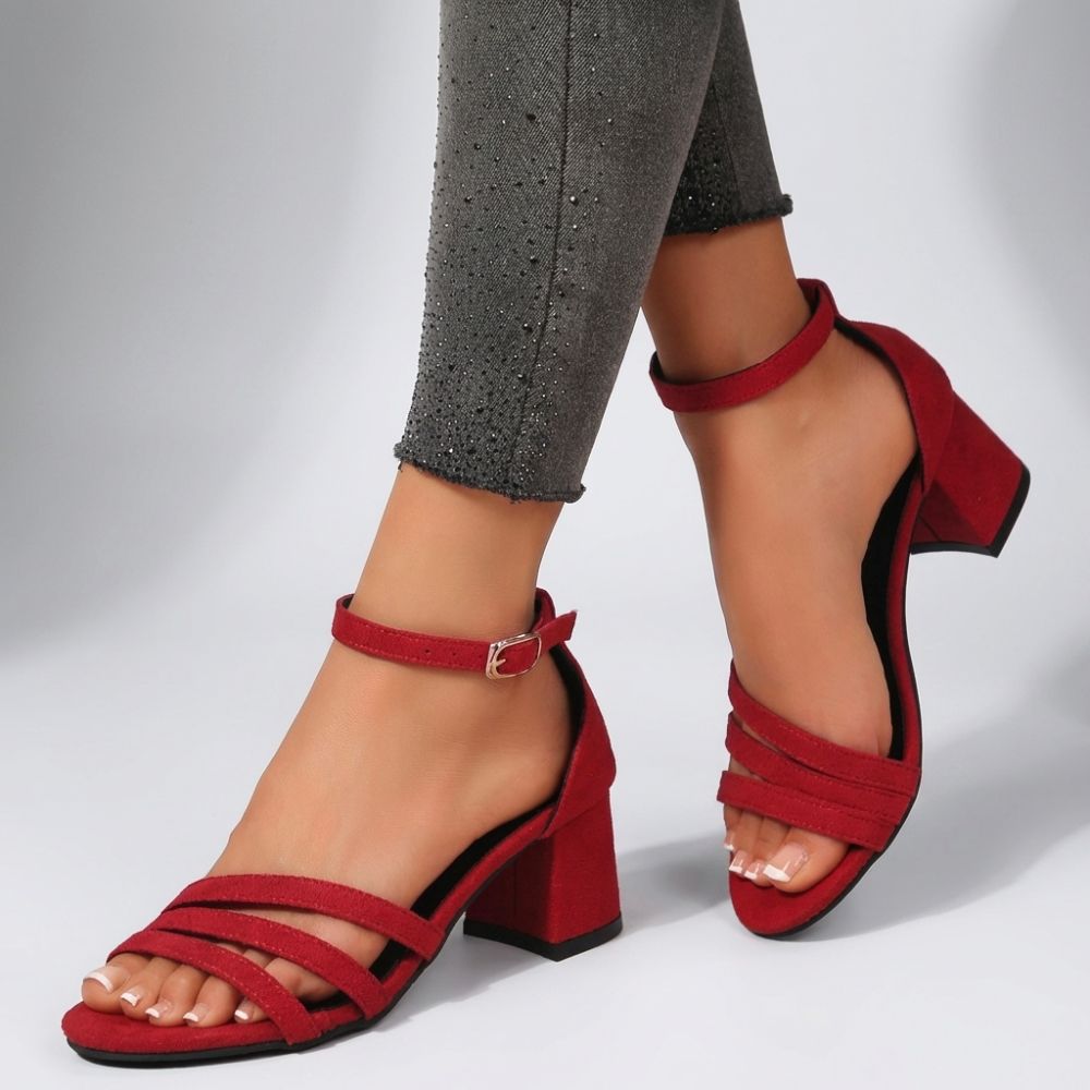 Magdalena – Sandales pour femmes à talons avec des fines lanières