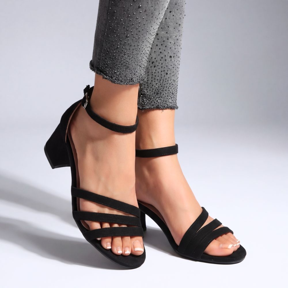 Magdalena – Sandales pour femmes à talons avec des fines lanières