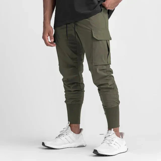 Leo – Pantalon cargo au design fonctionnel
