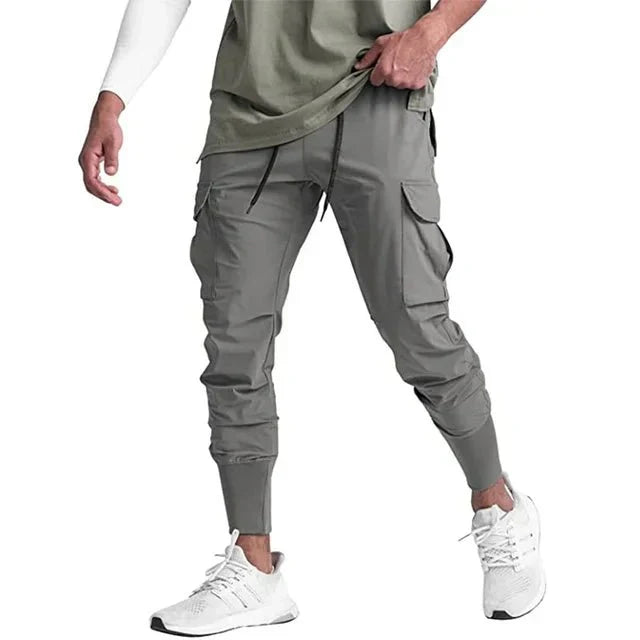 Leo – Pantalon cargo au design fonctionnel